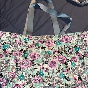 Vera Bradley tote bag